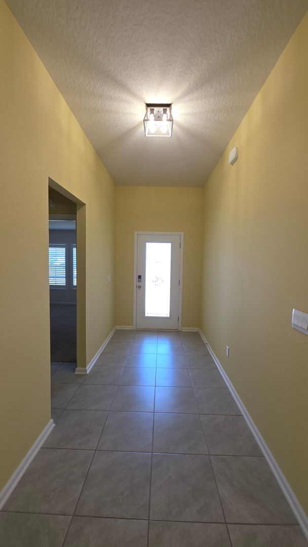 Building Photo - New Home in Sawmill Creek 3 Bedroom 3 Bath home with Office/Den and Screened Patio