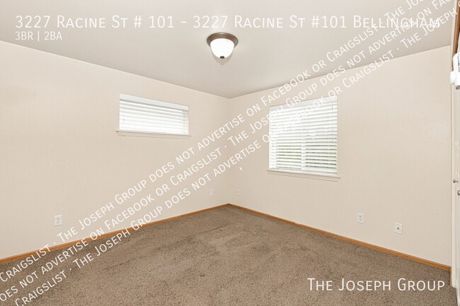 Building Photo - 3227 Racine St