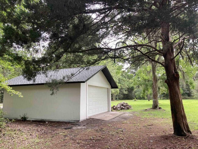 Building Photo - 5200 Choctaw St