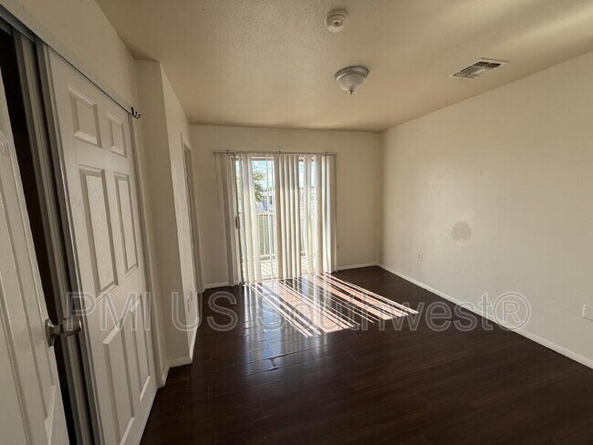 Building Photo - 352 Rio Grande Ct