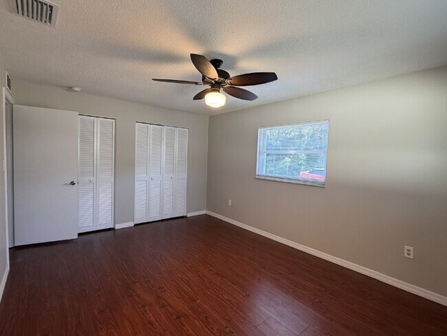 Building Photo - "Charming 3-Bedroom Home with Gleaming Hardwood Floors!"