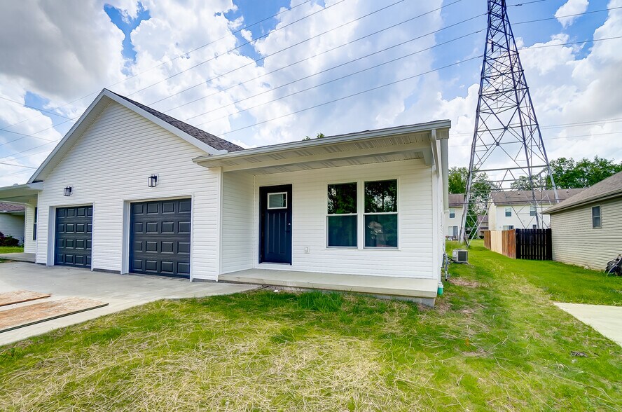 Building Photo - 3011 Cletus Pky