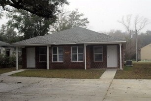 Building Photo - 2211 16th Ave