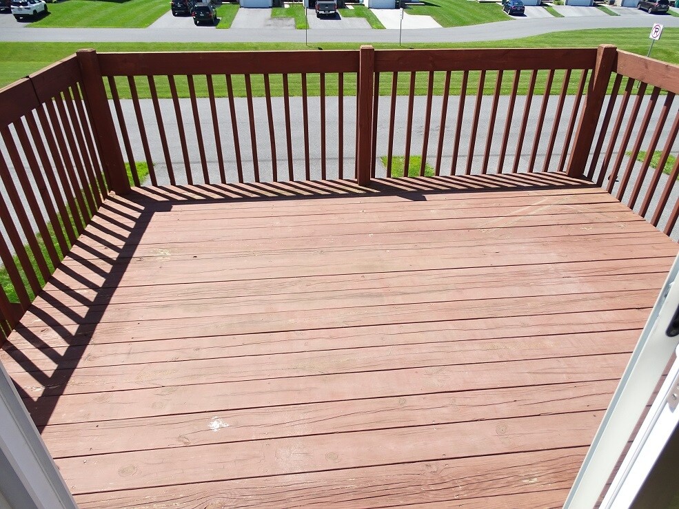 Building Photo - 312 Meadow View Dr