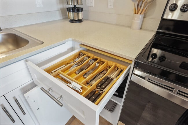 Building Photo - 4388 Ohio St