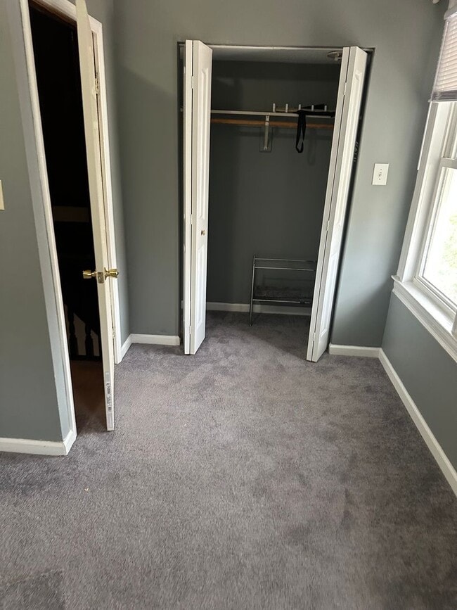 Building Photo - 7515 Melrose St