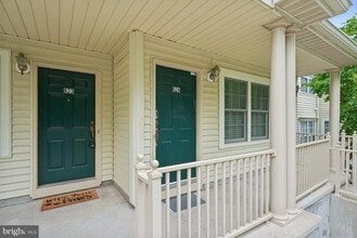 Building Photo - 624 Brickhouse Rd