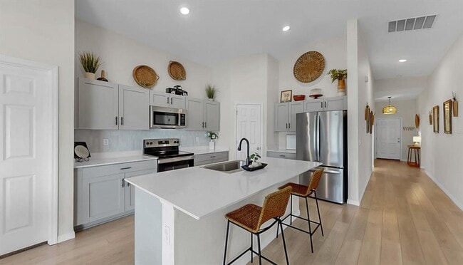 Building Photo - 12628 Tannencrest Dr