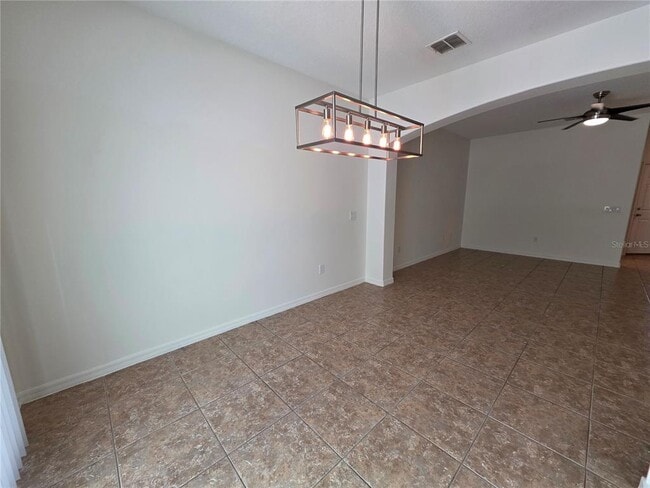 Building Photo - 9464 Tawnyberry St