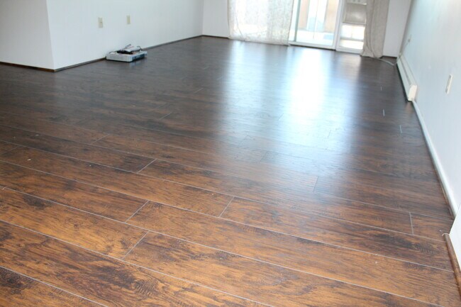 Building Photo - 200 Highland Ave