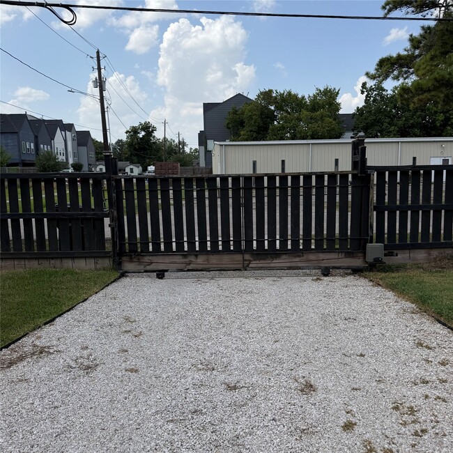 Building Photo - 4208 Arlington St