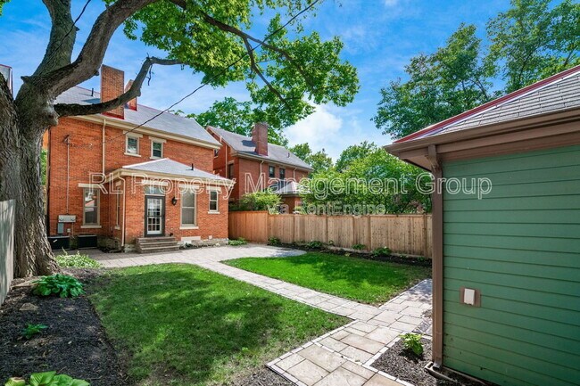 Building Photo - 322 Wilber Ave