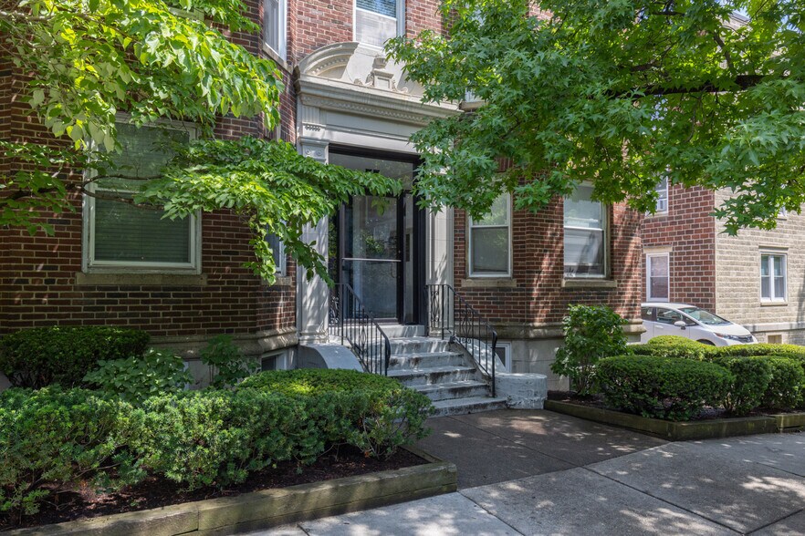 Building Photo - 55 Thatcher St