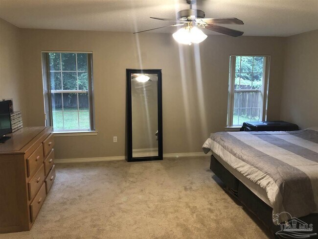 Building Photo - 5129 Goshawk Dr