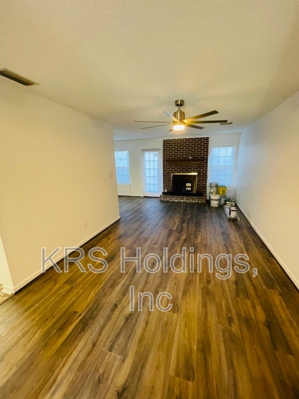 Building Photo - 1330 Rica Ct