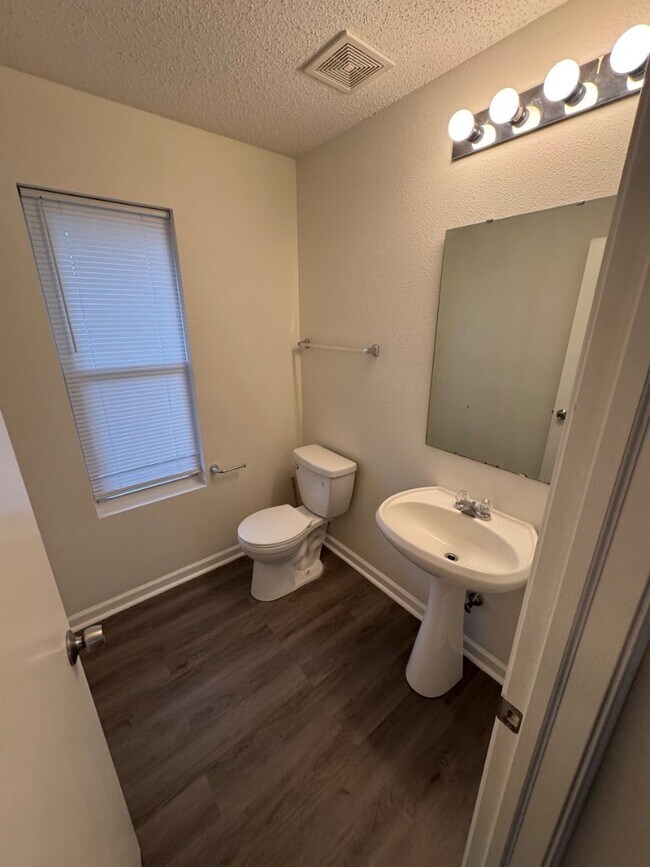 Building Photo - 10450 Candy Apple Ln