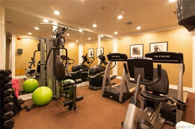 Building Photo - 55 1st St