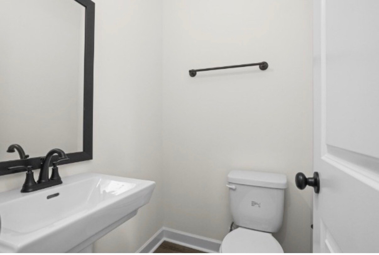 Building Photo - 5021 Salient Dr