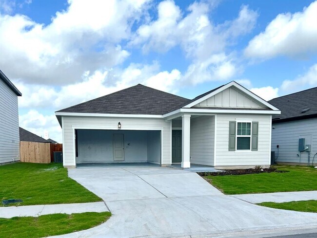 Primary Photo - 125 Blazilmar Ln