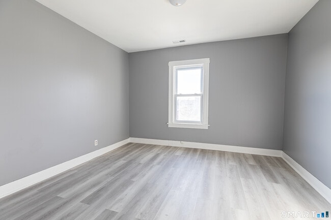 Building Photo - 132 Beaver St