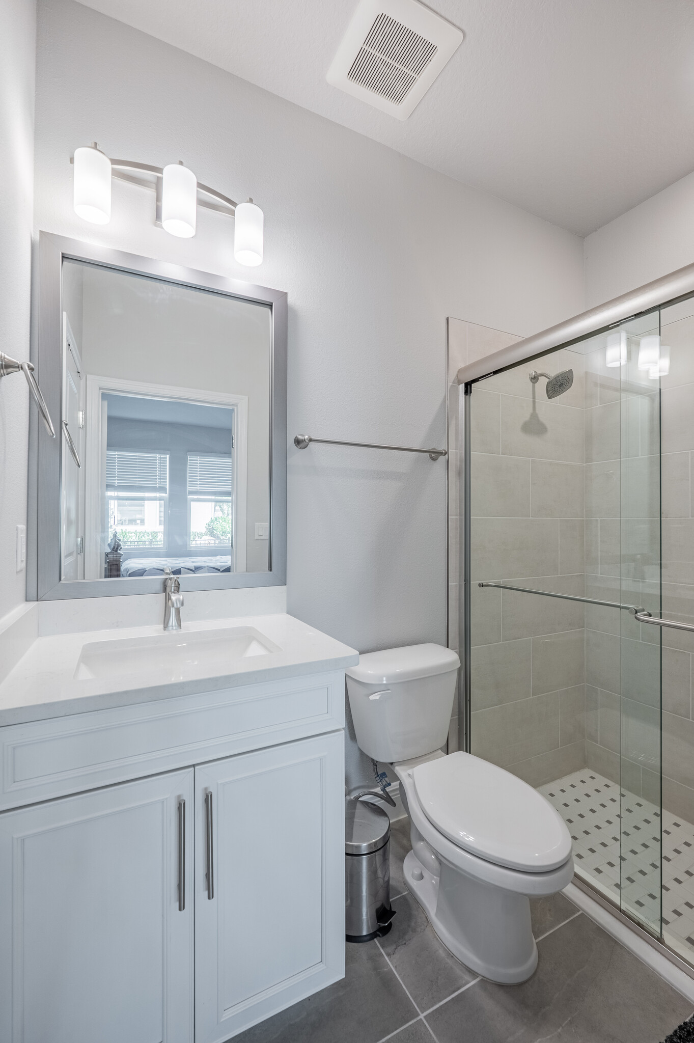 Building Photo - 2400 Ezzell Ct