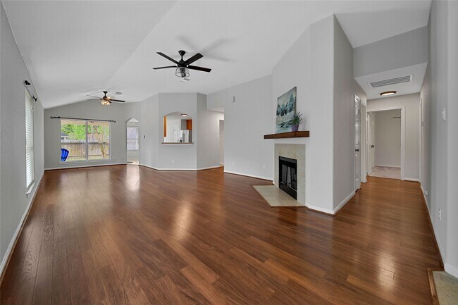 Building Photo - 12411 Brightwood Dr