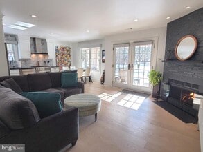 Building Photo - 162 Tavistock Rd