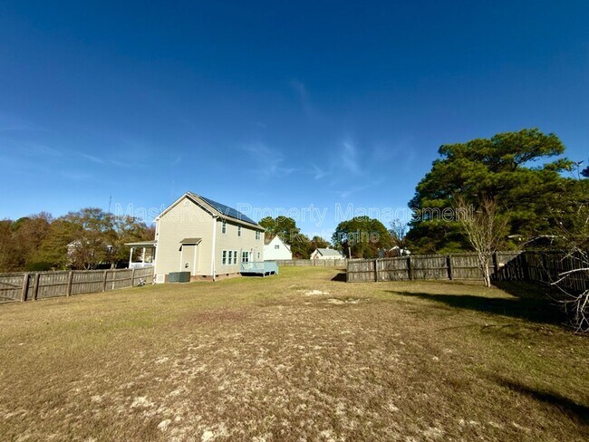 Building Photo - 2916 Hayward Ct