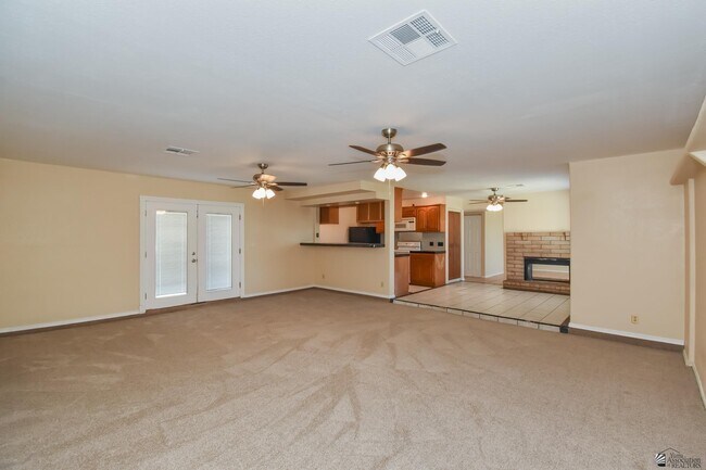 Building Photo - 2878 S 18th Ave