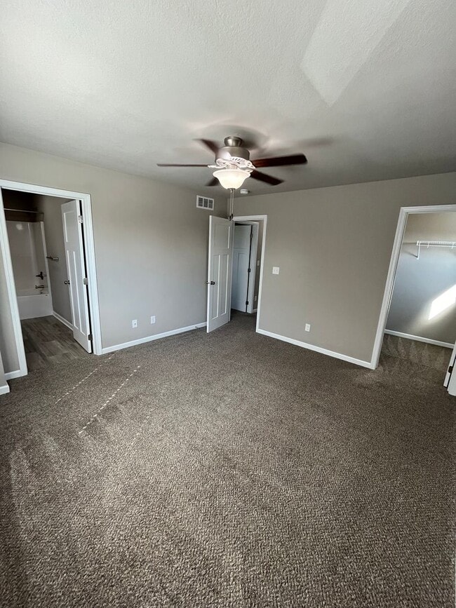 Building Photo - Now Leasing – Stylish 3-Bedroom Home in Bo...