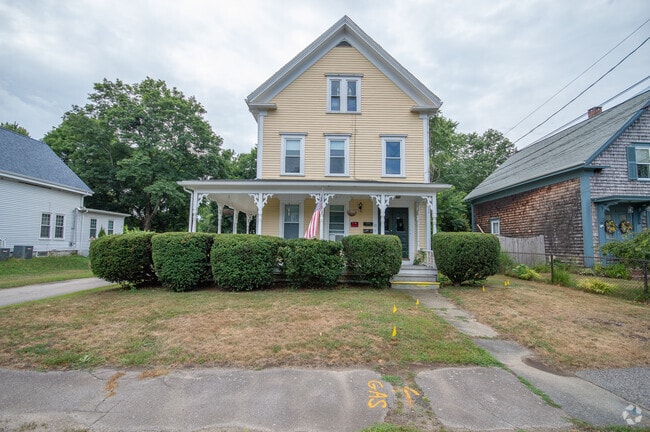 Building Photo - 10 Barrows St