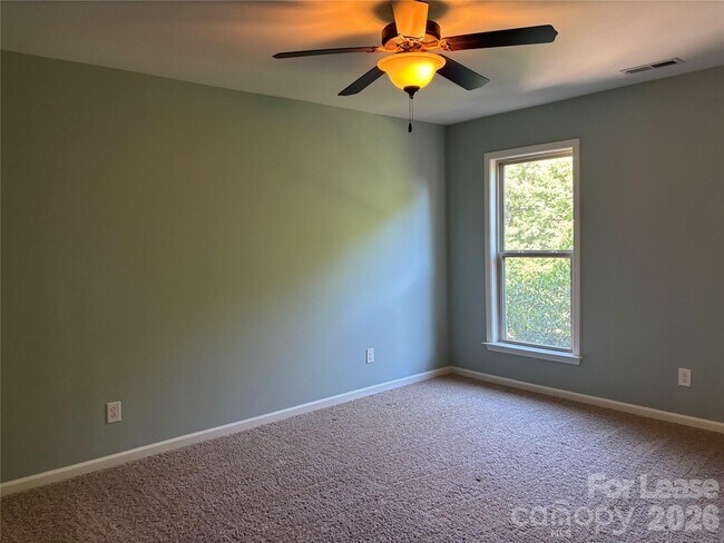 Building Photo - 8811 Tamarron Dr