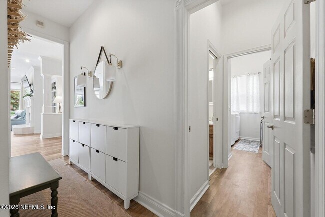 Building Photo - 3667 Cattail Dr S