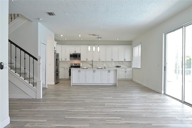 Building Photo - 5308 Cedarshake Ln