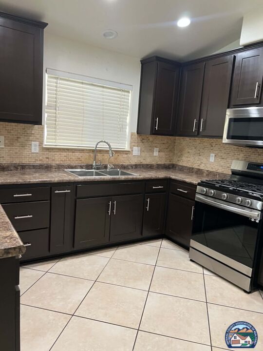 Building Photo - 205 San Felipe Dr