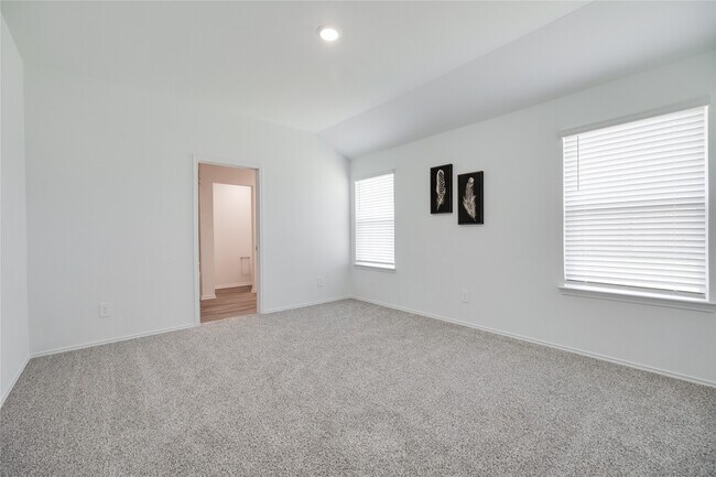 Building Photo - 5706 Simcrest Grove Dr