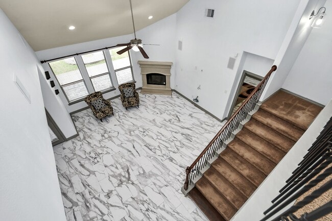 Building Photo - 4410 Lodge Vine Ct