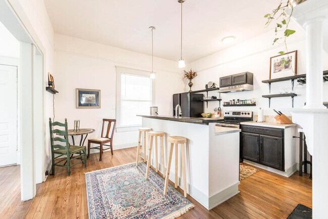 Building Photo - 1475 3rd St