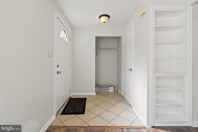 Building Photo - 3618 Wharf Ln