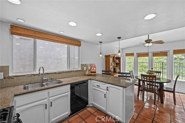 Building Photo - 28406 Buena Vista