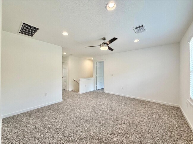 Building Photo - 1061 Winnsboro Lp