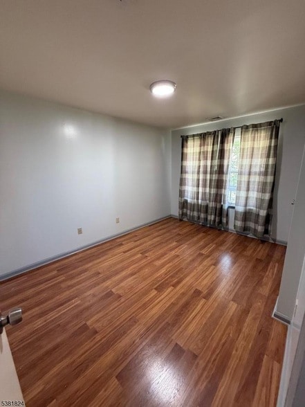 Building Photo - 501-503 Morris Avenue Unit