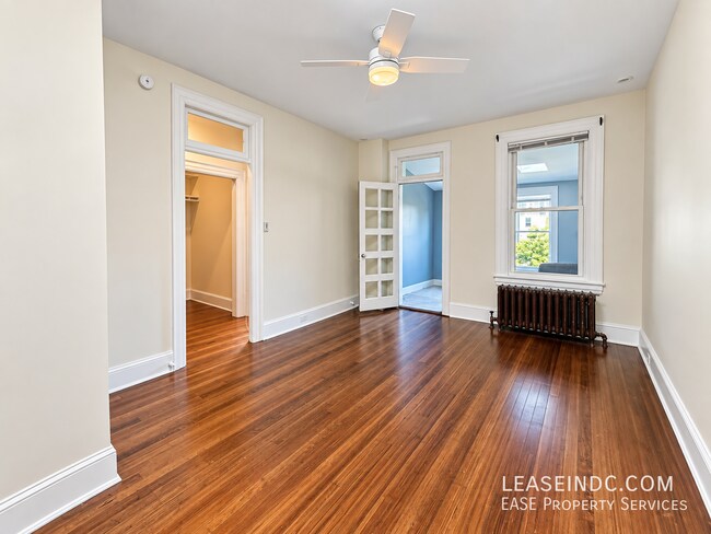 Building Photo - 1211 Park Rd NW