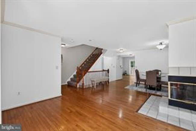 Building Photo - NESTLED IN TEH CHARMING GOSHEN ESTATES WITH SINGLE FAMILY HOME