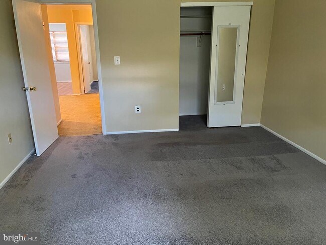 Building Photo - 1508 Silver Ct