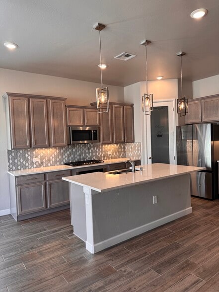 Building Photo - 3959 Santa Alexandra Rd