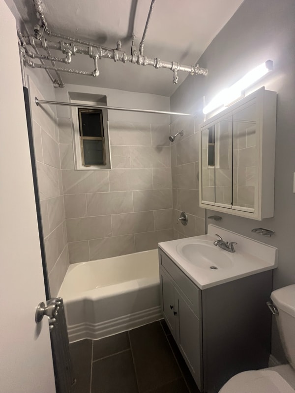 Building Photo - 68 Elmwood Ave