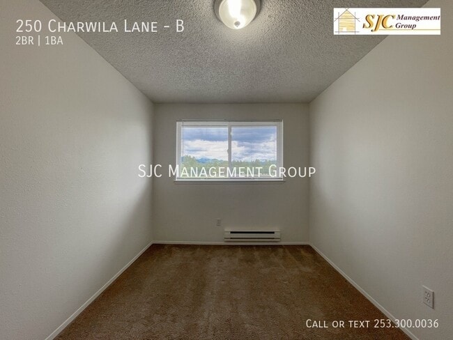 Building Photo - 250 Charwila Ln