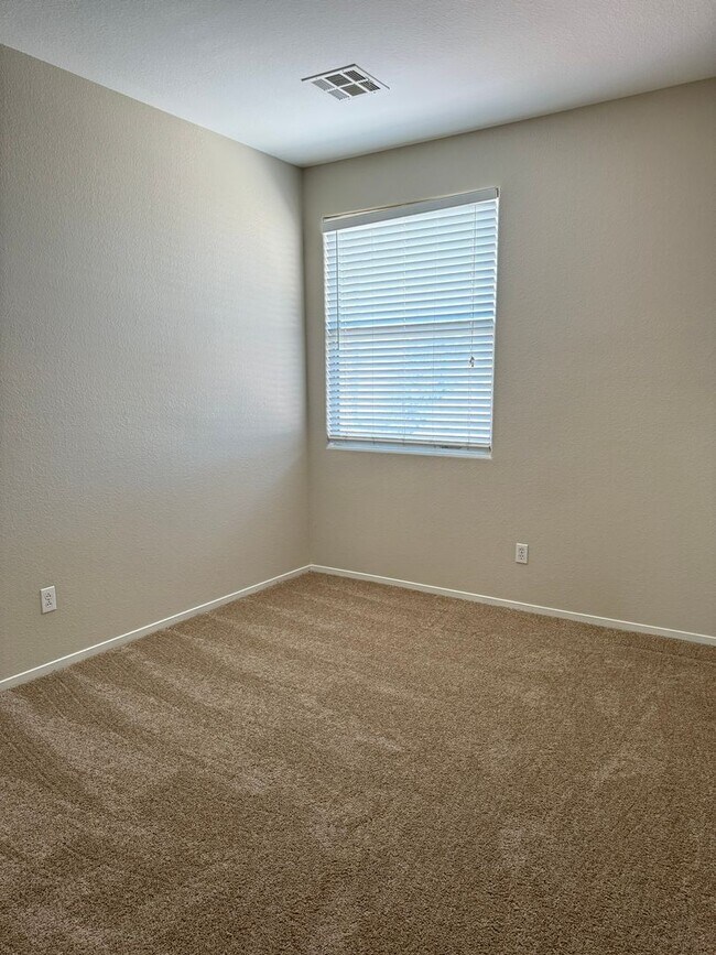 Building Photo - 4908 Sparkling Sky Ave