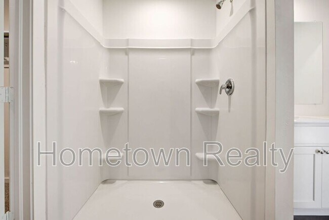 Building Photo - 9724 NW 124th St